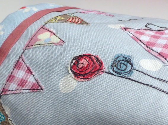 Pincushion thread catcher - 04