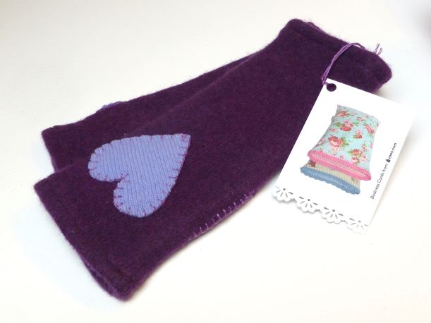 Upcyled lambswool wristwarmers