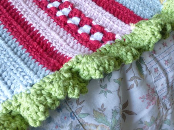 Greengate style crochet blanket edge
