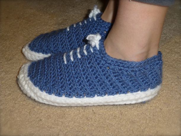 Blue vans crocheted slippers1