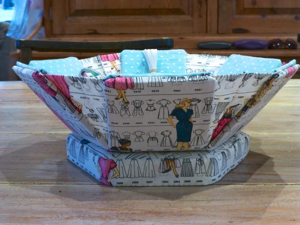 Cartonnage sewing box 1