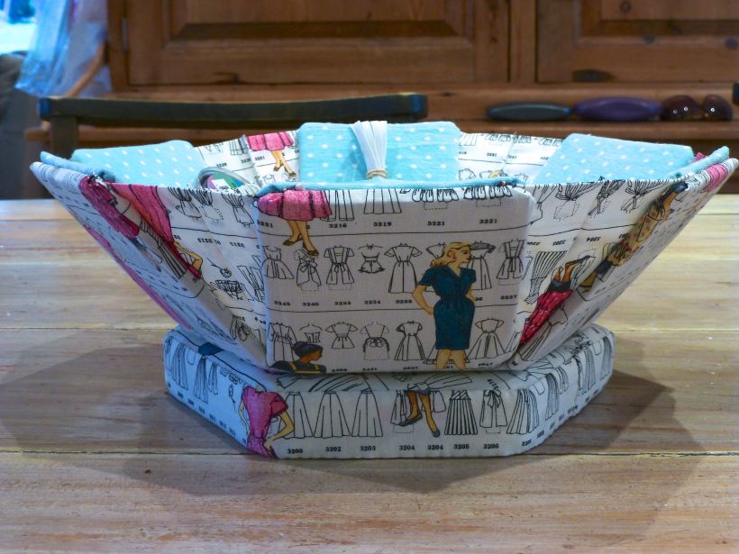 Cartonnage sewing box 1